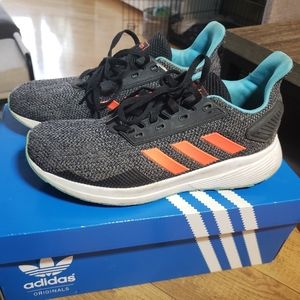 Adidas Adiwear Cloudfoam Running Shoes Kids Youth Size 6 (US)